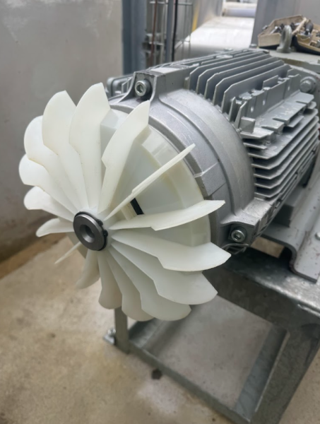 Nettoyage cryogénique de moteurs industriels